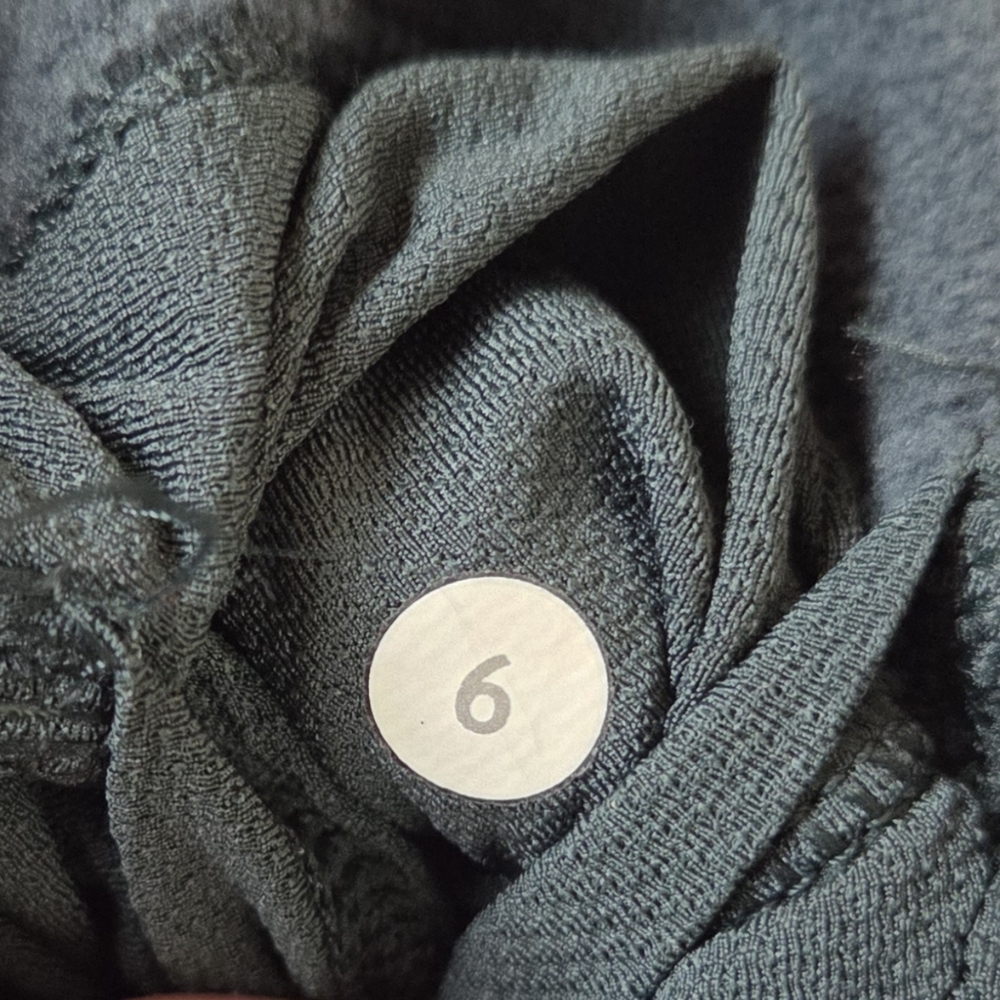 Lululemon Fleecy Keen Jacket Hood Dark Fuel Green W/‎ Rose Gold Zipper Women's 6 - Picture 7 of 8